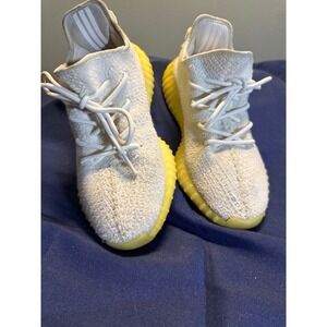 Adidas Yeezy Boost 350 V2 Butter Yellow Sneakers